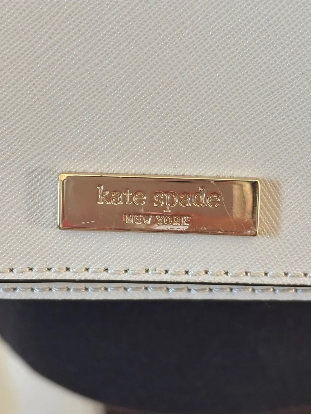 kate spade cream crossbody bag with gold hardware laurel 7x5 excellent condition